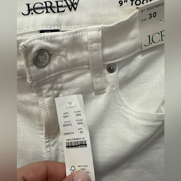NWT! J.Crew 9" toothpick women’s jean in white wash. Size 30. $128 #BQ310 - Picture 5 of 7